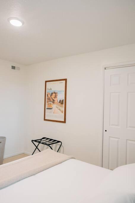 Cozy Apartment A Few Steps From The Capitol Salt Lake City Exterior photo