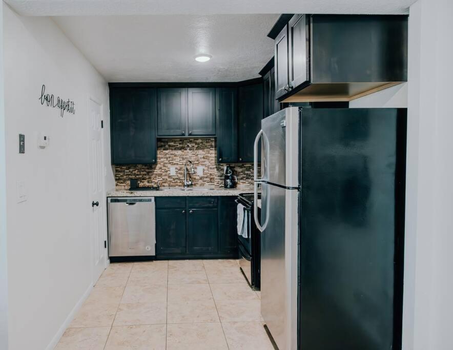 Cozy Apartment A Few Steps From The Capitol Salt Lake City Exterior photo