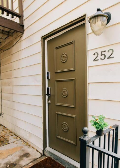 Cozy Apartment A Few Steps From The Capitol Salt Lake City Exterior photo